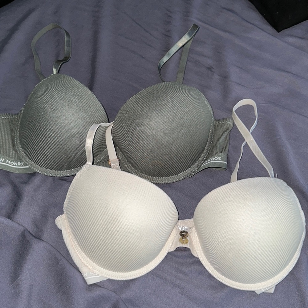 2 pack of push up bras